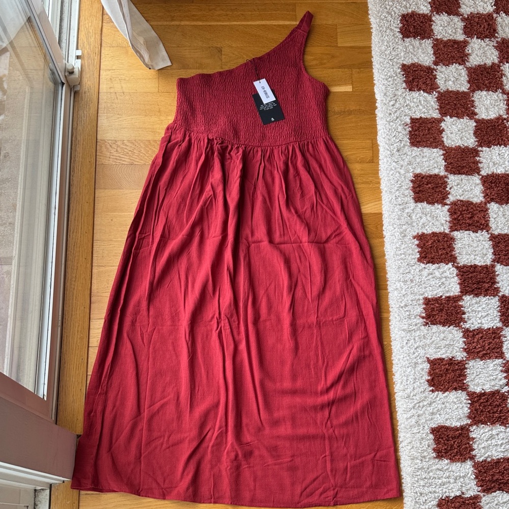 One-Shoulder Red Midi Dress